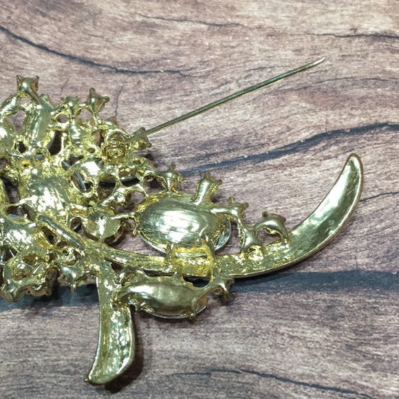 Statement Brooch silver stones,gold tone metal NEW - Picture 9 of 15